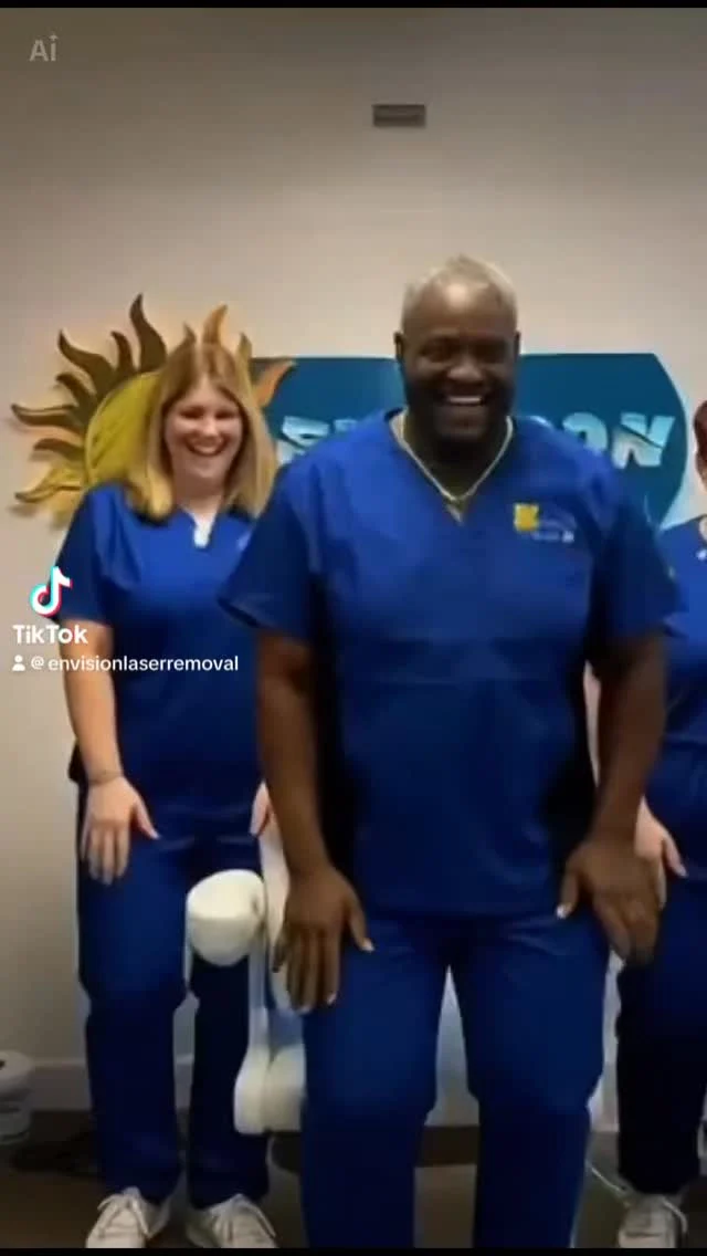 Having a little fun before a busy day. 💃🏻🕺🏾💃🏻 #envisionlasertattooremoval #veniceflorida #fortmeyers #sarasota #portcharlottefl